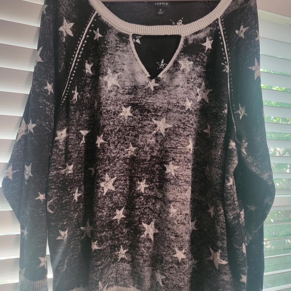 Torrid Black Star Pattern Women's Sweater
